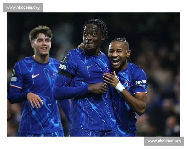 热刺对决罗马强强碰撞欧战舞台引爆战术与激情之夜豪门较量悬念十足